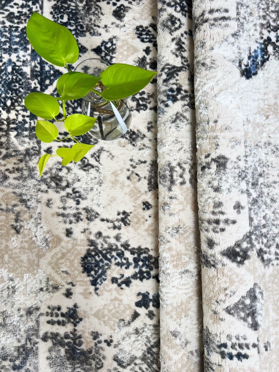 Canvello Premium-Teppich für Wohnzimmer, Schlafzimmer und Esszimmer – in Elfenbein, Grau, Beige und Blau